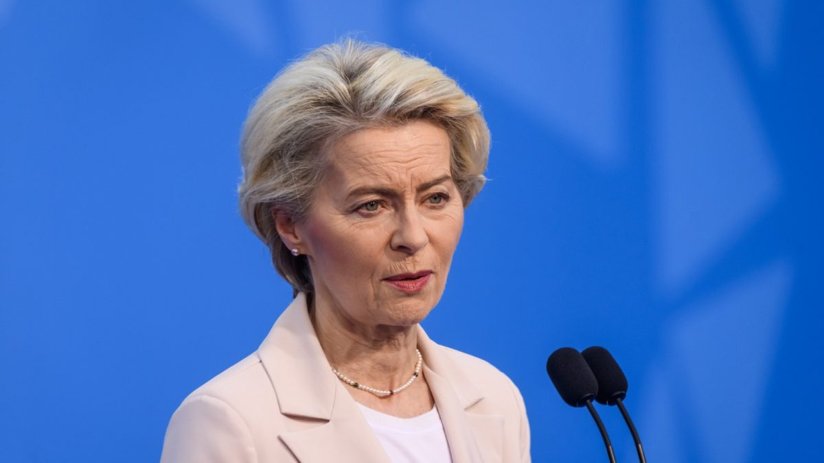 Ursula von der Leyen lansează aplicația europeană de verificare a vârstei