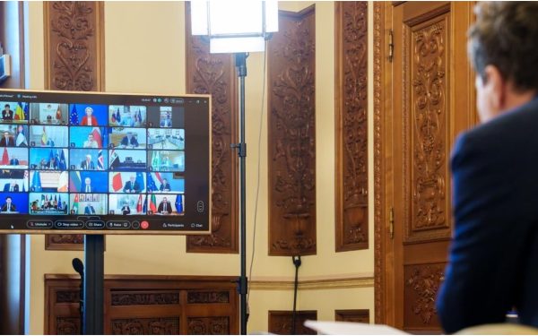 Franța și UK, misiune comună pentru libertatea de navigație. Reacția lui Nicușor Dan