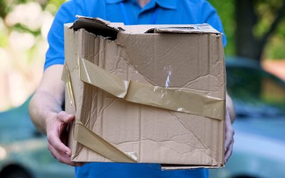 O vopsea inovatoare, dezvoltată recent de cercetătorii de la Universitatea Tufts din SUA, poate indica vizual dacă un colet a fost lovit