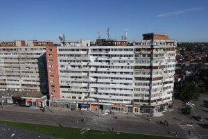 Blocul lovit de drone, scandal între partide: PSD vrea demisia lui Miruță, AUR cere demisii