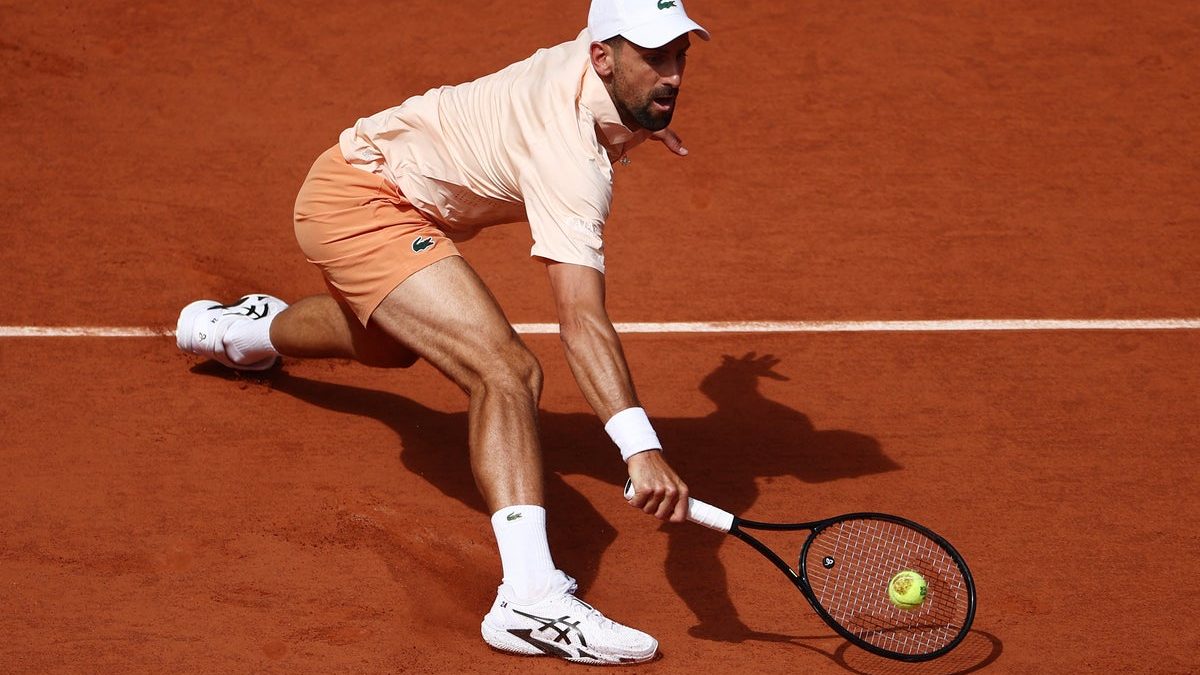 Djokovic, pe teren la Roland Garros: Rezultate și scoruri, după șocul Sinner