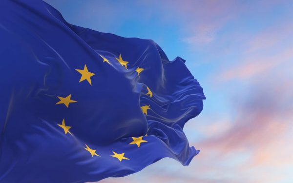 Azi, libertatea de a călători, studia și munci e firesc în România
