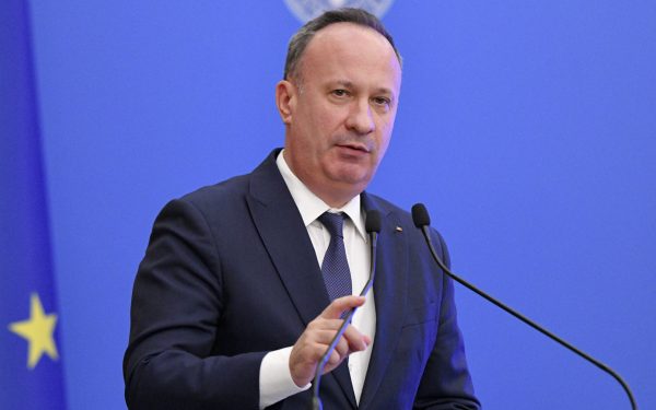 Câciu, RĂSPUNS DUR pentru Pîslaru: "Incompetent obraznic"! A pierdut miliarde din PNRR