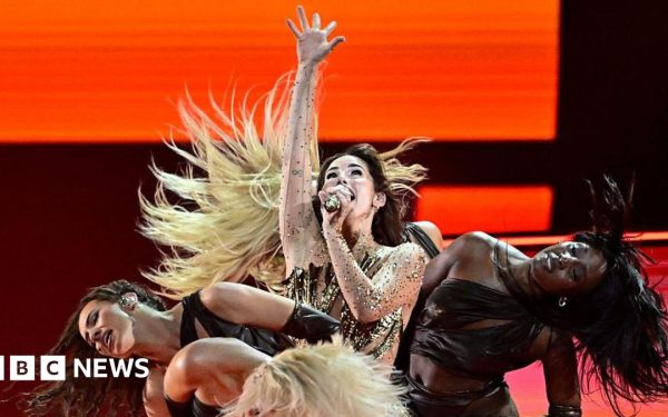 Eurovision 2026: 25 de țări se luptă pentru trofeu. Vezi spectacolul live!