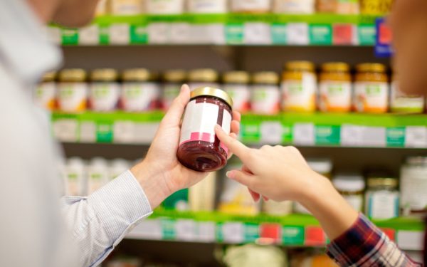 Cum descifrezi etichetele alimentelor: Termen-limită vs. Data optimă de consum