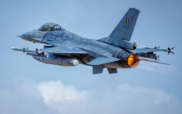 MApN: Avioane F-16 și elicopter, alertă la Galați după prăbușirea dronei