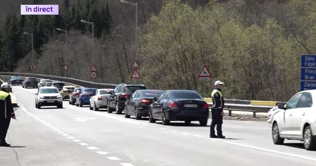 Blocaj total pe DN1: Coloane de mașini, cozi infernale. Poliția, sfaturi pentru șoferi
