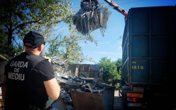Acțiune cu drone în jurul Bucureștiului: 500 de oameni verificați după arderea gunoaielor. Ce au găsit?