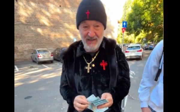 Becali, cu 2 milioane de euro, stârnește furia: "La pușcărie!"