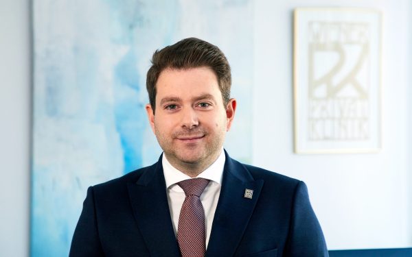 Paciente internaționali, până la 50% din pacienții clinicii lui Thomas Ebm
