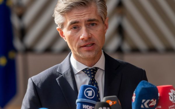 Ministrul UE pune TUNUL: „Europa nu ia apărarea-n serios, Rusia NU se oprește”