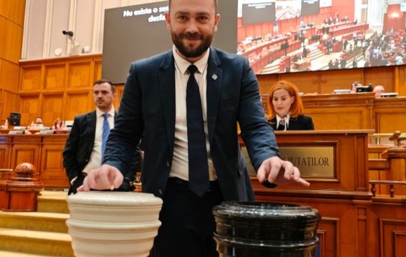 Deputat CONDAMNAT: Va face muncă în folosul comunității, după sentință