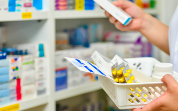 Criză medicală URIAȘĂ în România: 219 medicamente lipsesc, avertizează farmaciștii