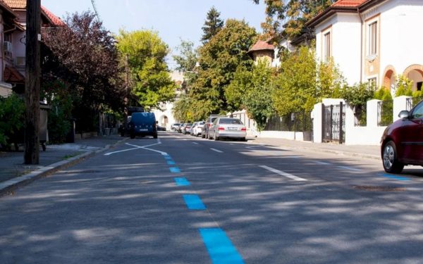 Abonamentele de parcare, explozie în București: Hibridele, taxate drastic