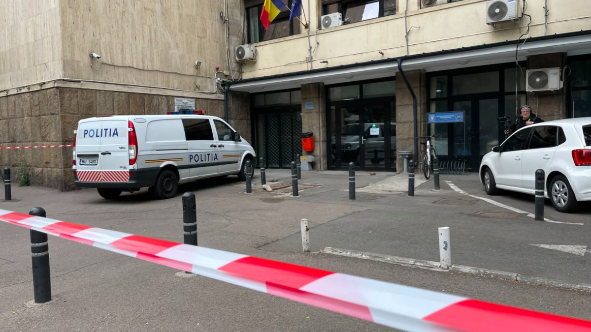 Liftul prăbușit la Palatul CFR: Cablurile noi, dar firma de mentenanță, chemată