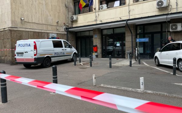 Liftul prăbușit la Palatul CFR: Cablurile noi, dar firma de mentenanță, chemată