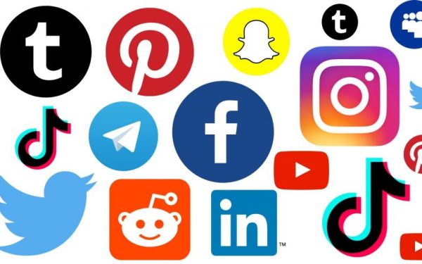 Opt platforme SOCIALE cu peste miliardul de utilizatori în 2026: Liderii industriei