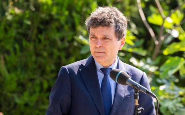 Nicușor Dan la Cotroceni: Grindeanu vs. Mureșan, premierii în discuții