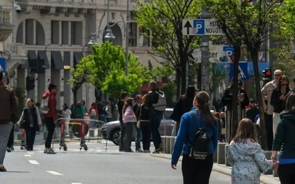București pe străzi Duminică: Seismică și distracție