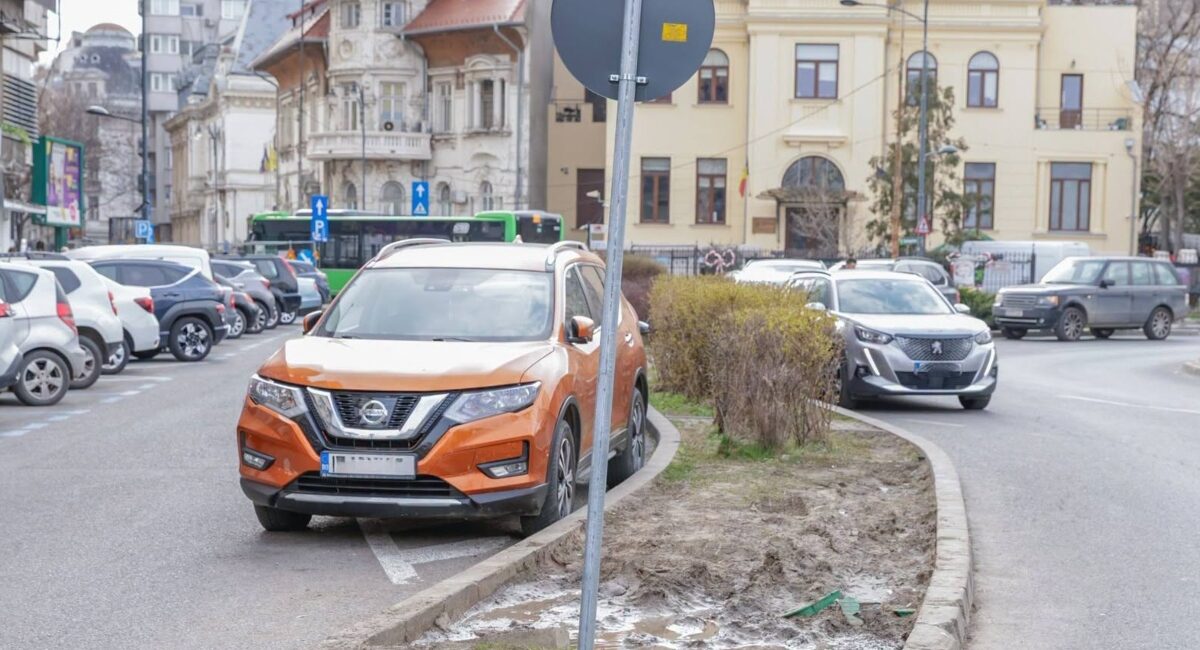 Centrul Bucureștiului: Taxa pentru mașinile parcate neregulamentar, aprobată