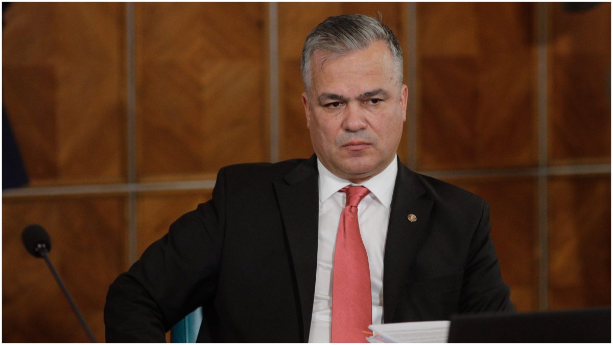 Ciucă, după congresul PNL: „Demers profund neliberal”