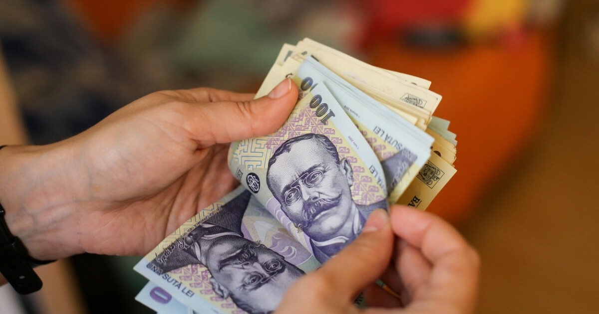 Statul investește în asistența socială: Salarii mai mari la primării