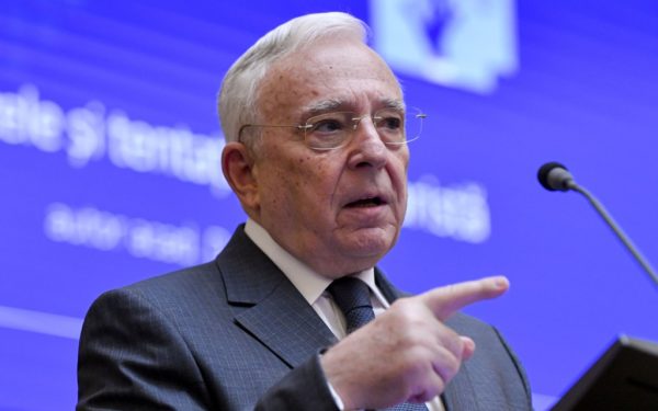 Afacerea Isărescu: milioanele din profitul familiei guvernatorului BNR
