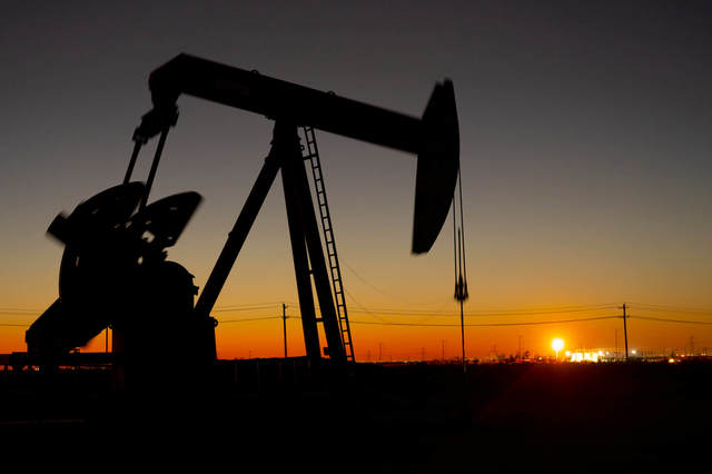 Petrolul, în cădere liberă: Speranțe pentru Strâmtoarea Ormuz