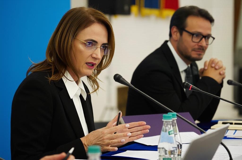 Savonea, la atac pe Bolojan: Cum a manipulat presa pentru a prăbuși Justiția