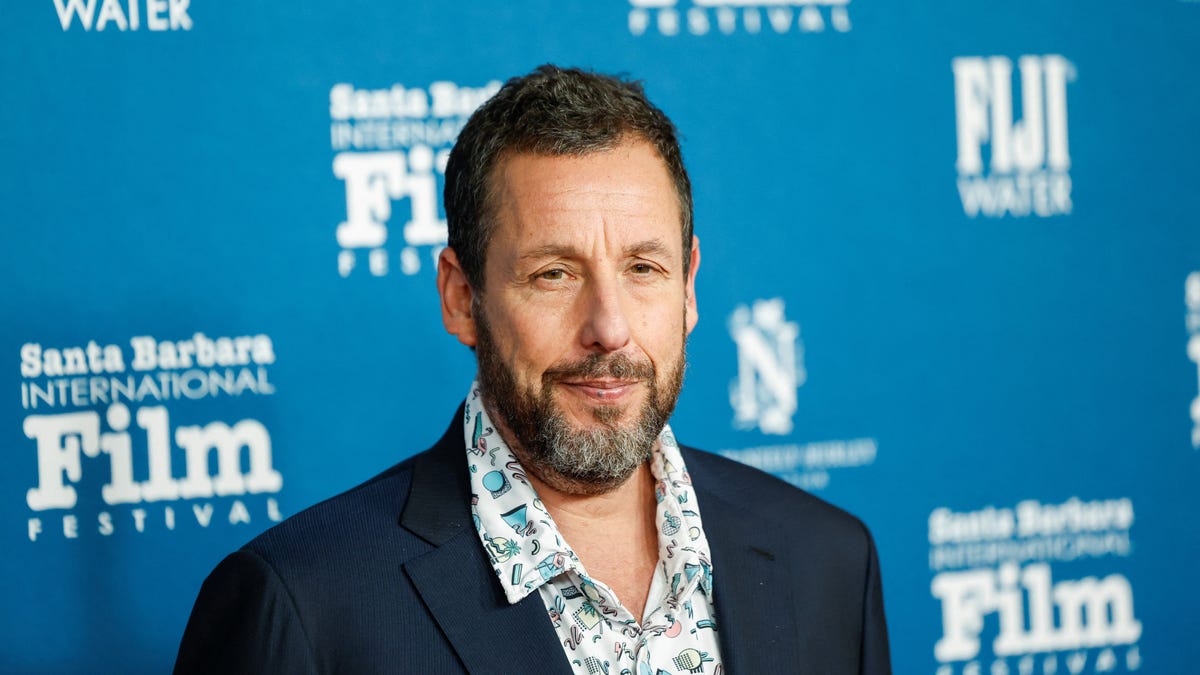 Sandler a chemat poliția după nunta lui Swift: Motivul șocant