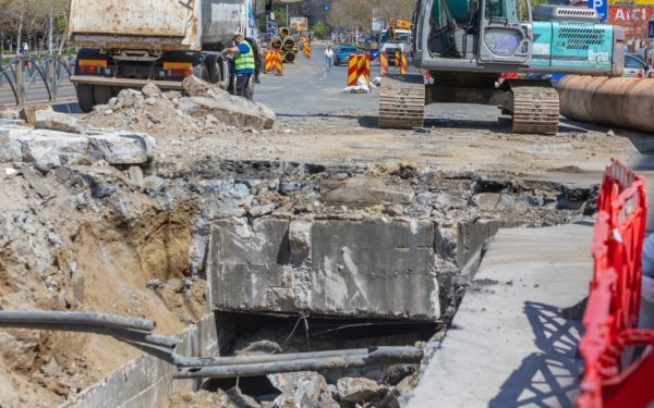 București: Cinci șantiere noi, 4.000 de blocuri fără apă caldă