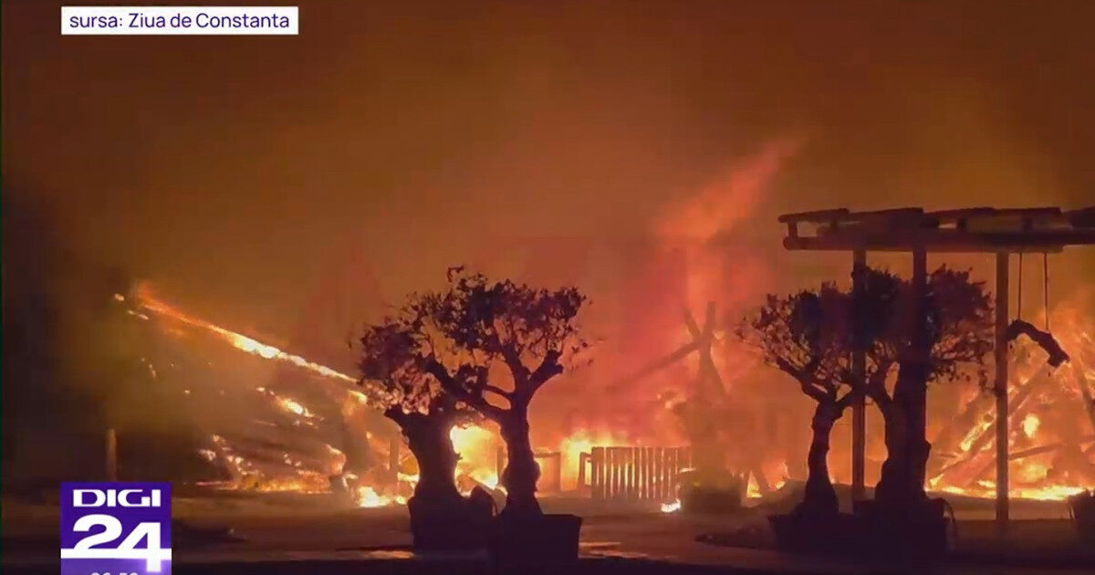 Mamaia: Două baruri din stațiune, FOC DE PURĂ ARS PE PLAJĂ