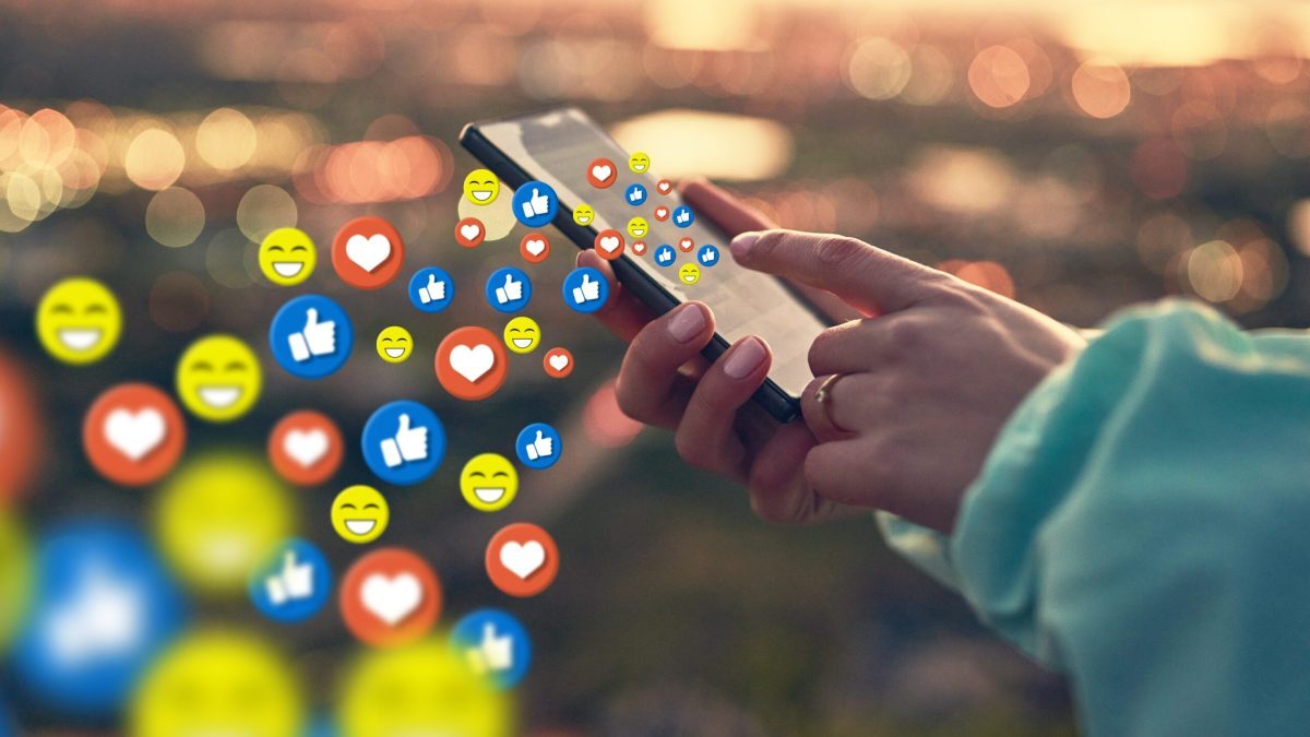 Dating apps: Cum iubim acum?