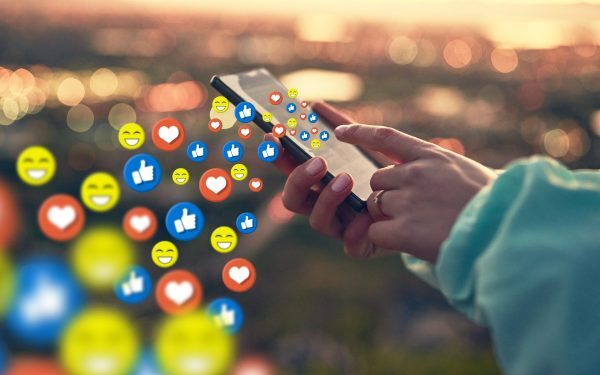 Dating apps: Cum iubim acum?
