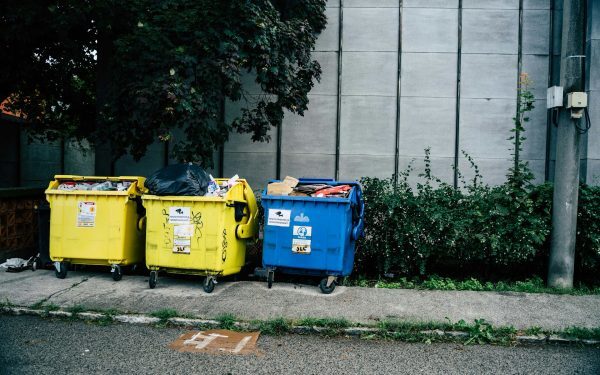 Bucureștiul votează viitorul deșeurilor: coșuri noi și reciclare pân' la 2033