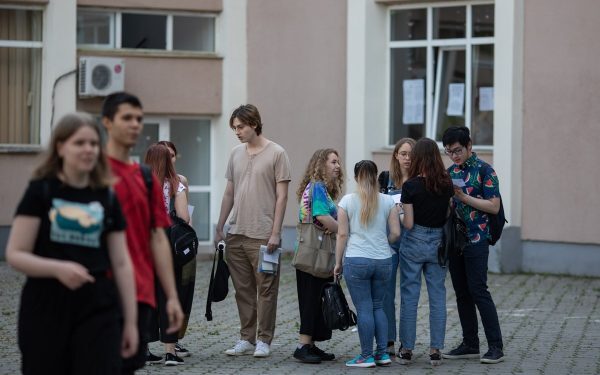 Bac 2026: Azi la Matematică sau Istorie, elevii își joacă șansa