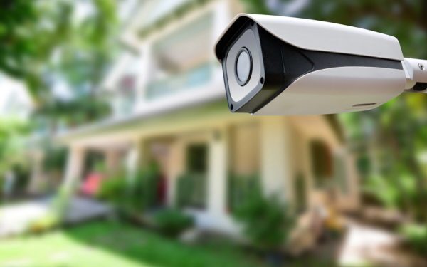 DVR sau NVR: Alege sistemul de supraveghere potrivit
