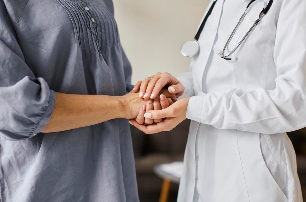 Cancer: 3 semne banale ignorate. Medici în alertă