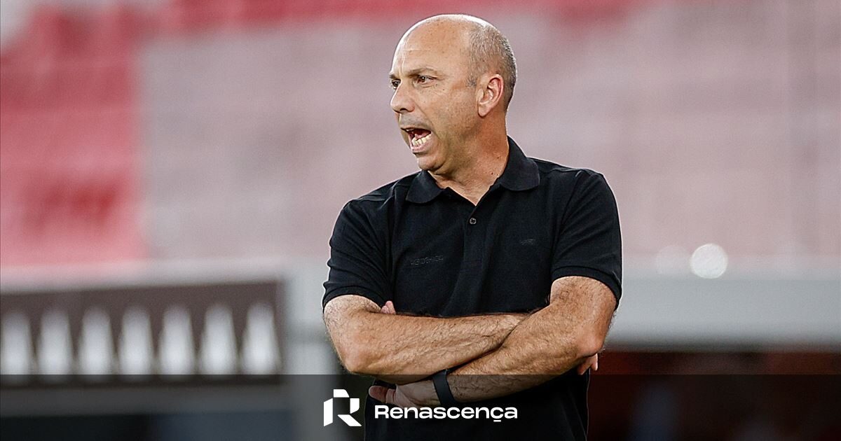 Pinheiro: Cu fani, am fi marcat 3-4 goluri în prima repriză