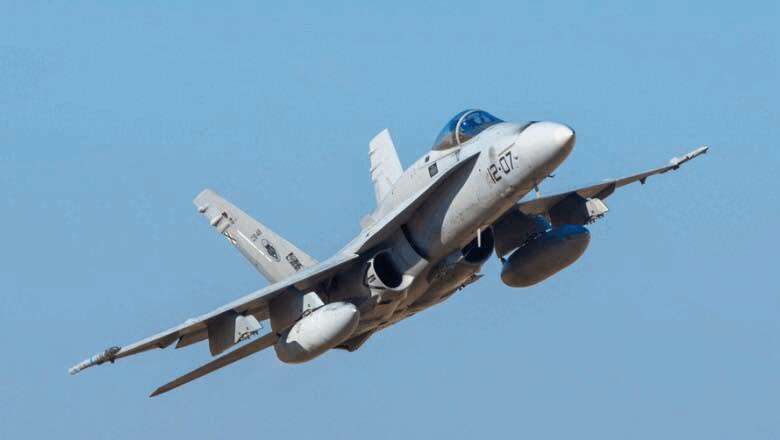 Spania trimite șapte F-18 în România