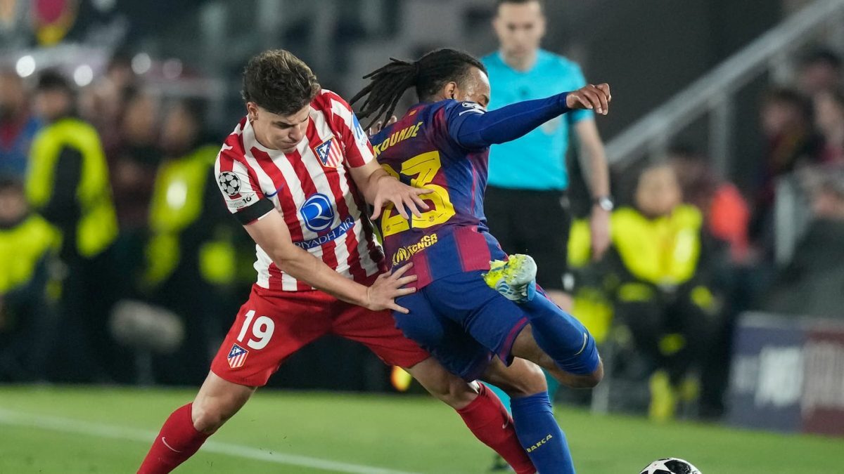 Agentul lui Kounde, din nou în foc la Barcelona