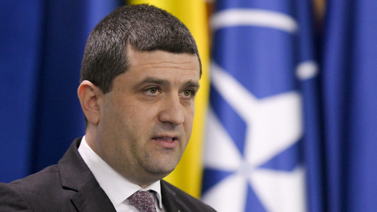 Grindeanu macinat de vinovăție? Miruță: Proiect PSD ținut la sertar