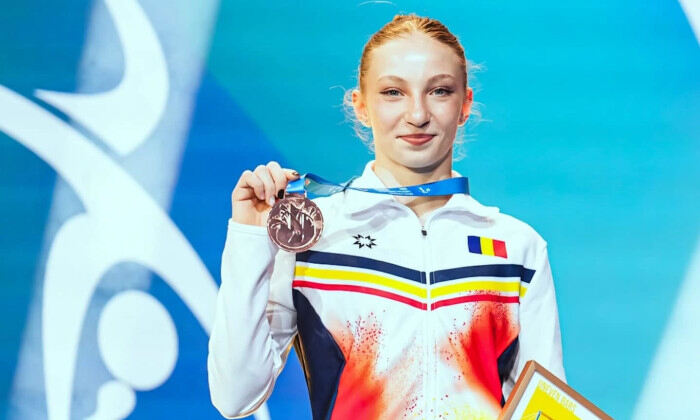 Parlamentul, bani pentru medalia Ana Maria Bărbosu: Apărare sau afaceri