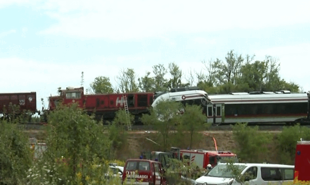 Carnagiu în Croația: Tren de pasageri, izbit de marfar