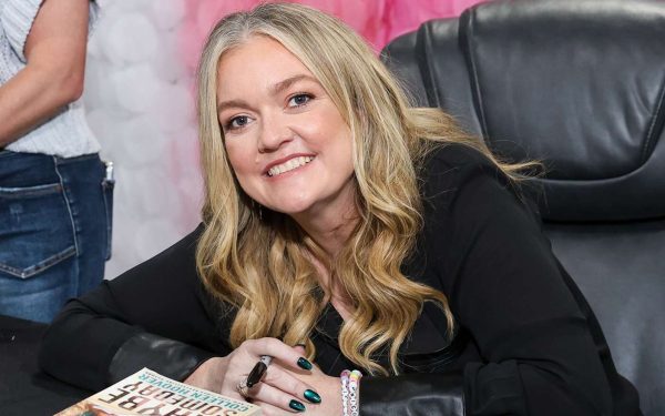 Colleen Hoover, veste despre starea sa după cancer