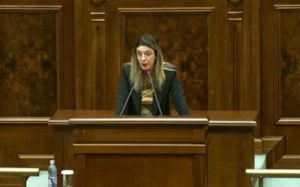 AUR deschide focul: 71.000 de euro contra biodiversității, după un atac PNRR