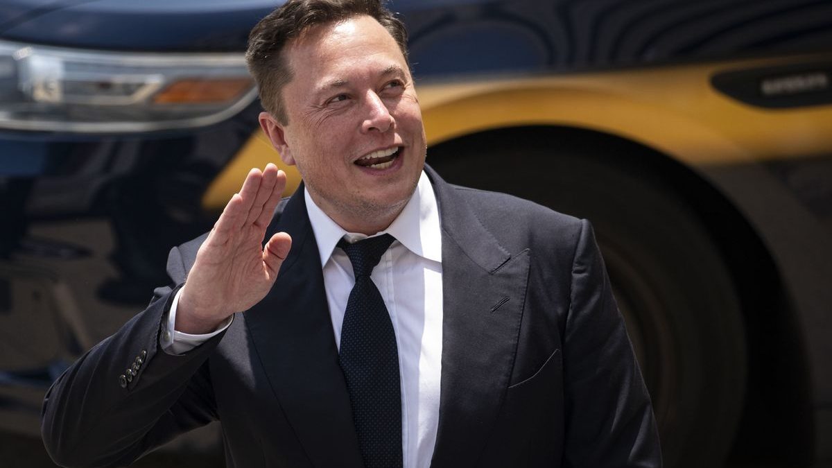 Facturi uriașe la supercomputerul lui Musk. Contractorul cere sute de milioane