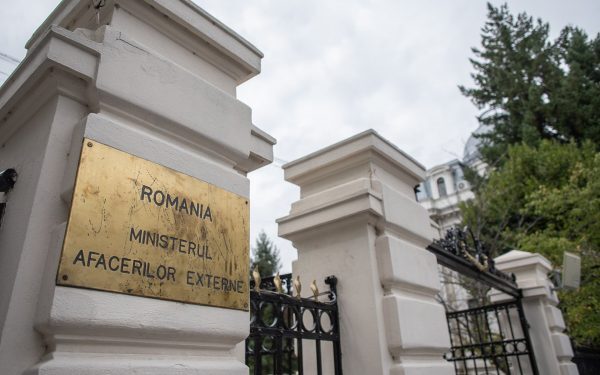 MAE: Rusia omoară civili, neagă identitatea unui vecin