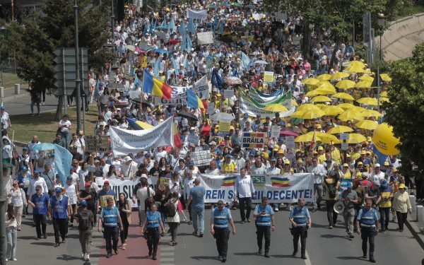 Sindicatele din Educație resping legea salarizării