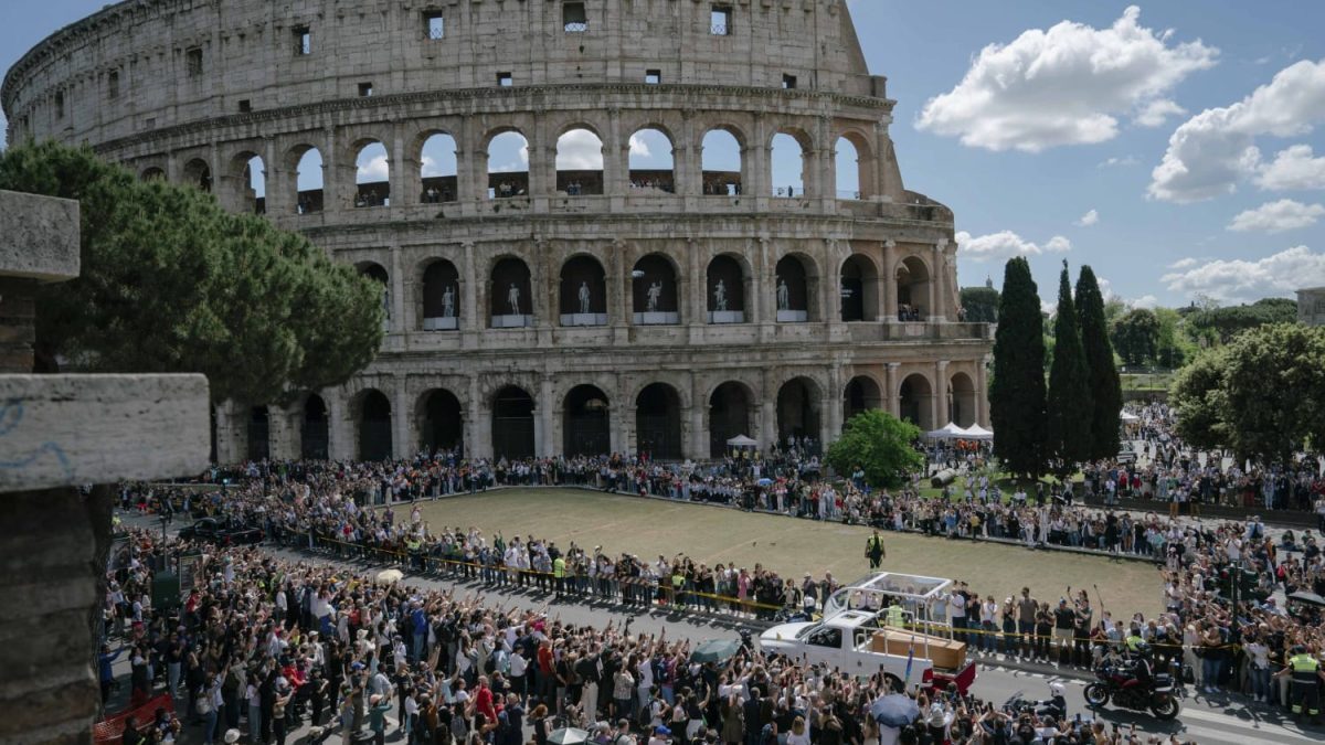 Colosseumul se aprinde și vara aceasta în Roma